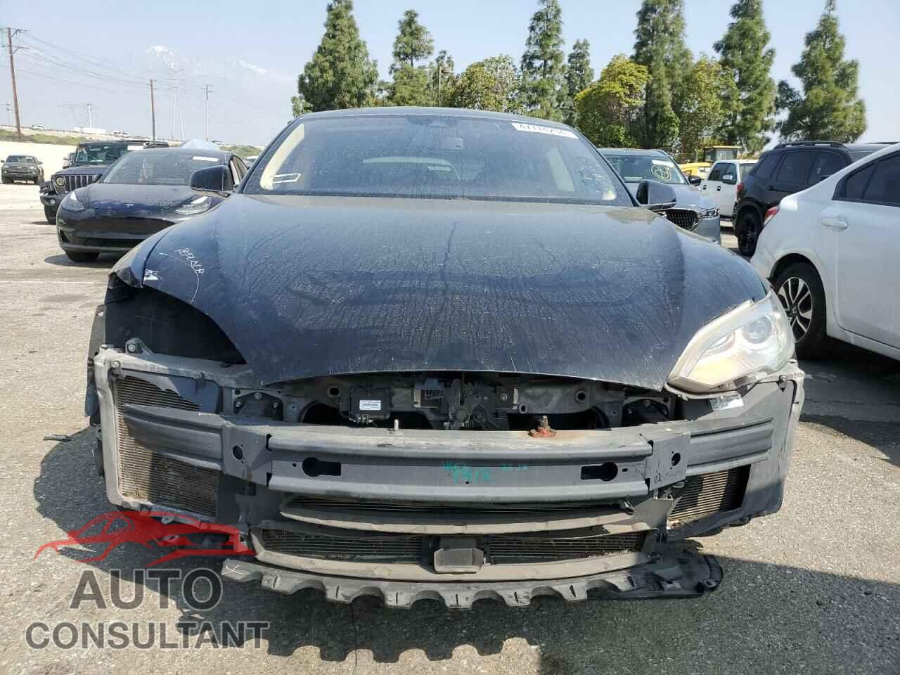 TESLA MODEL S 2014 - 5YJSA1H16EFP55557