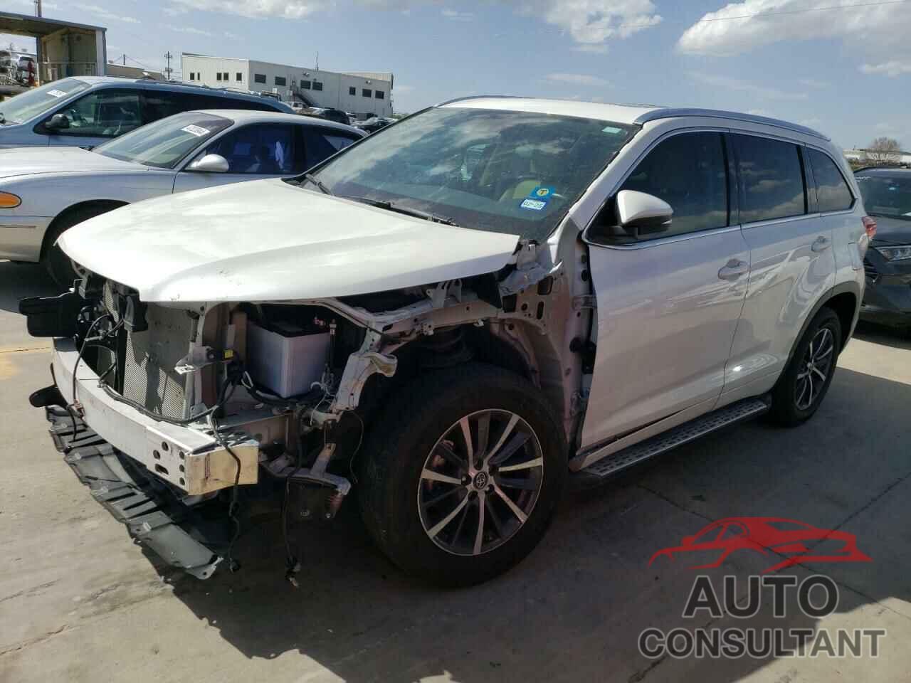 TOYOTA HIGHLANDER 2018 - 5TDKZRFH6JS535994