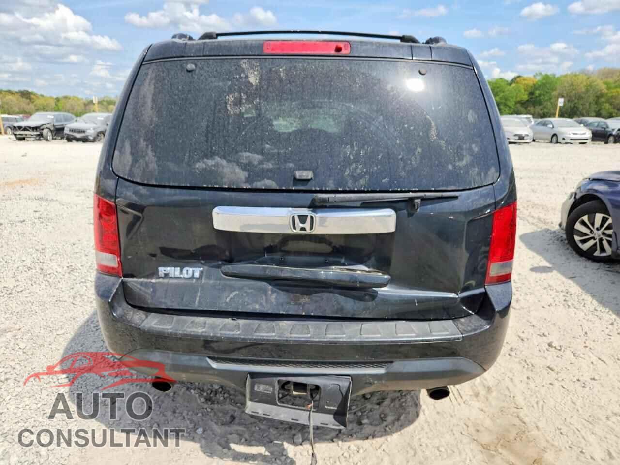 HONDA PILOT 2013 - 5FNYF3H64DB037006