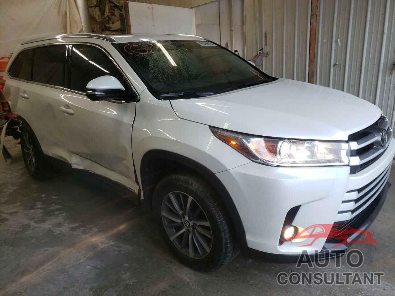 TOYOTA HIGHLANDER 2019 - 5TDKZRFH8KS572692