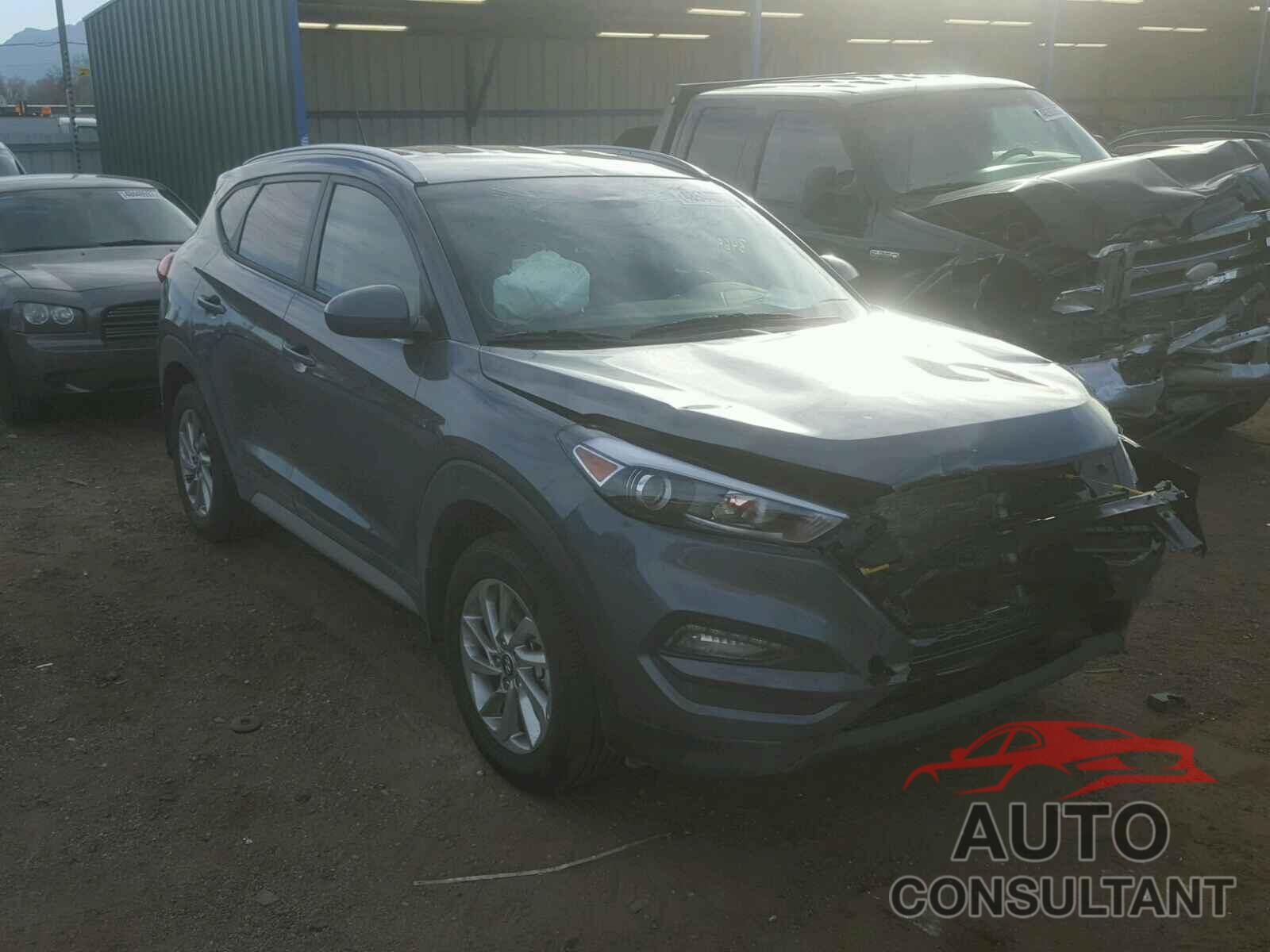 HYUNDAI TUCSON 2017 - KM8J3CA42HU548256