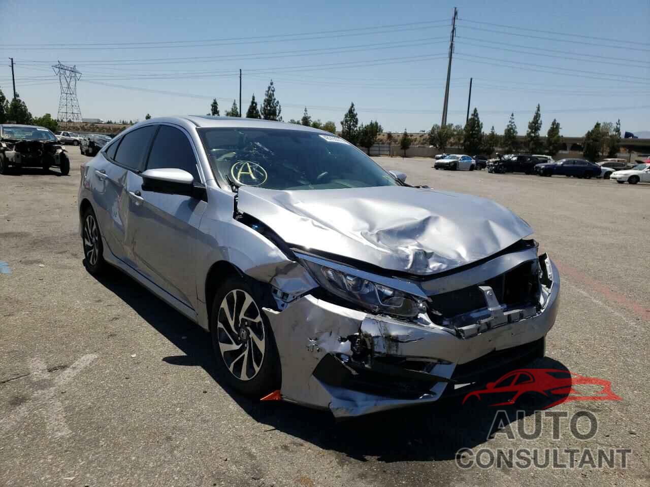 HONDA CIVIC 2018 - 2HGFC2F78JH556380