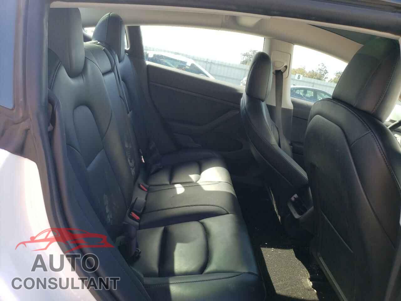 TESLA MODEL 3 2021 - 5YJ3E1EA2MF053165