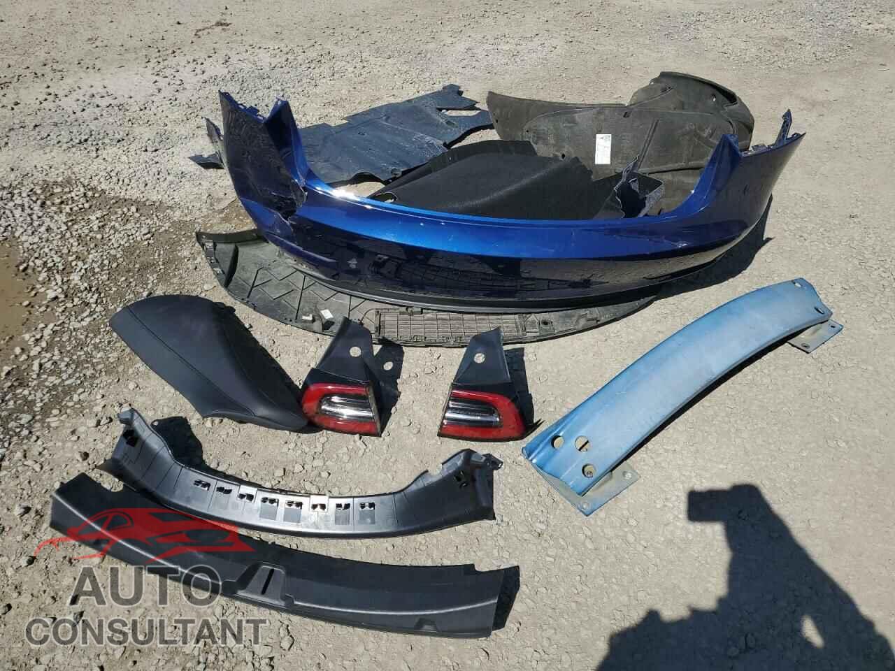 TESLA MODEL 3 2023 - 5YJ3E1EA4PF457590