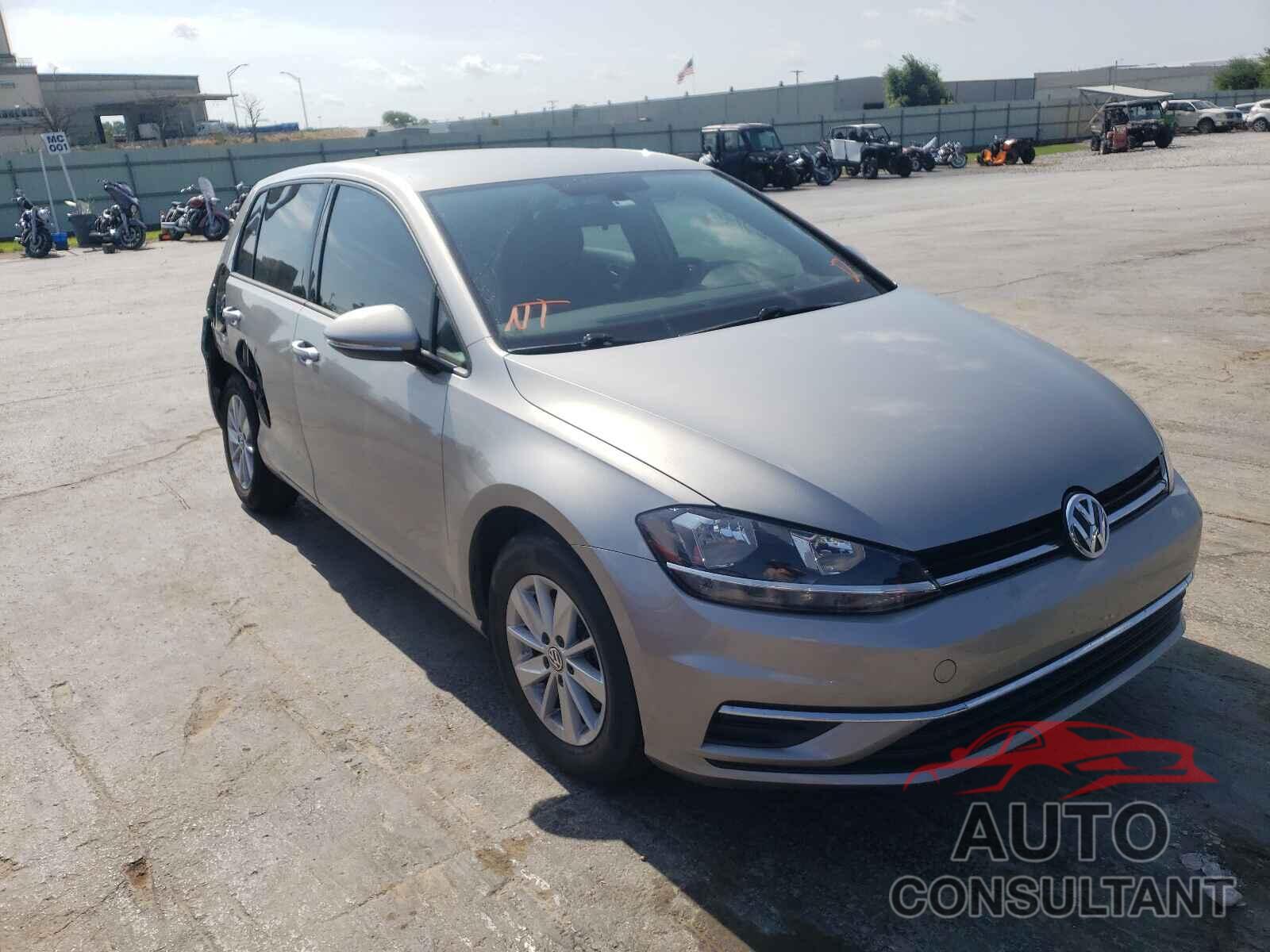 VOLKSWAGEN GOLF 2018 - 3VWG17AU7JM255598