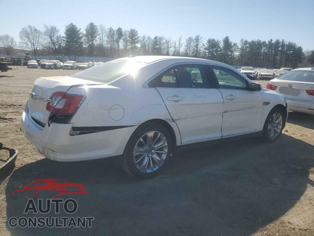 FORD TAURUS 2011 - 1FAHP2FW0BG178562