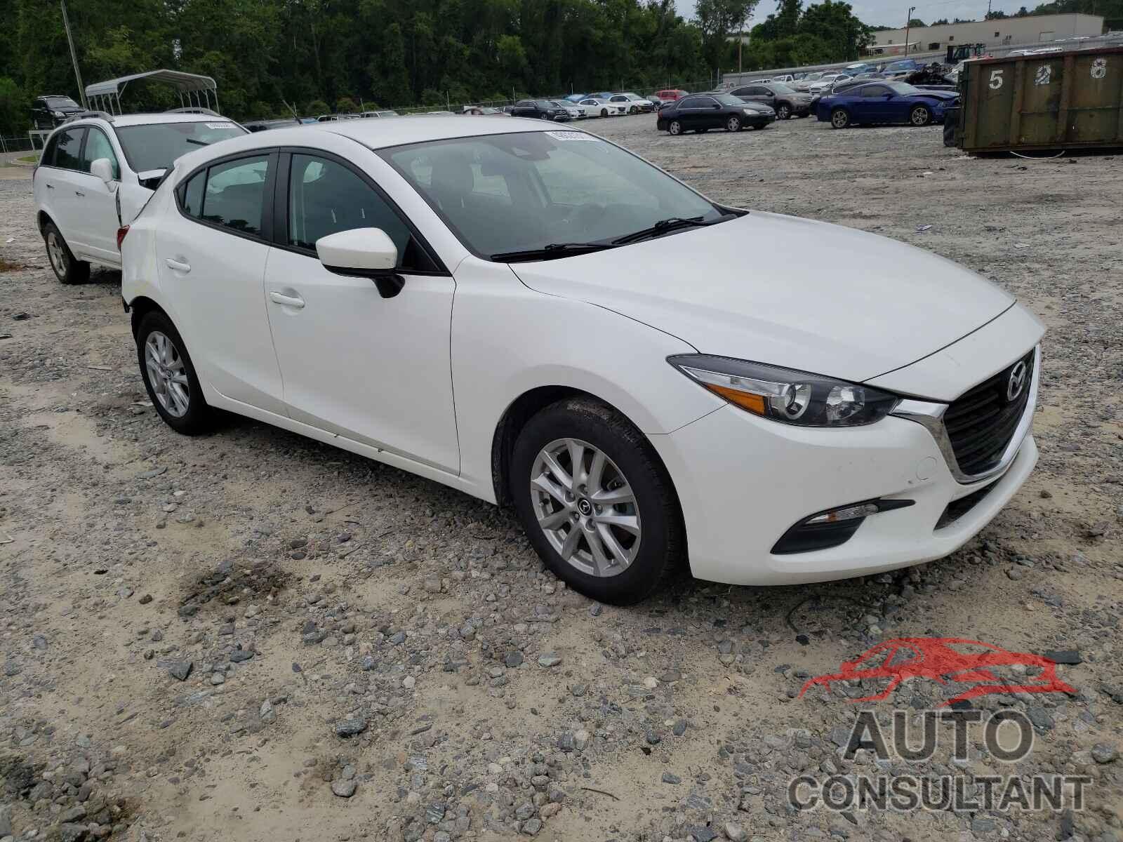 MAZDA 3 2018 - 3MZBN1K73JM192830