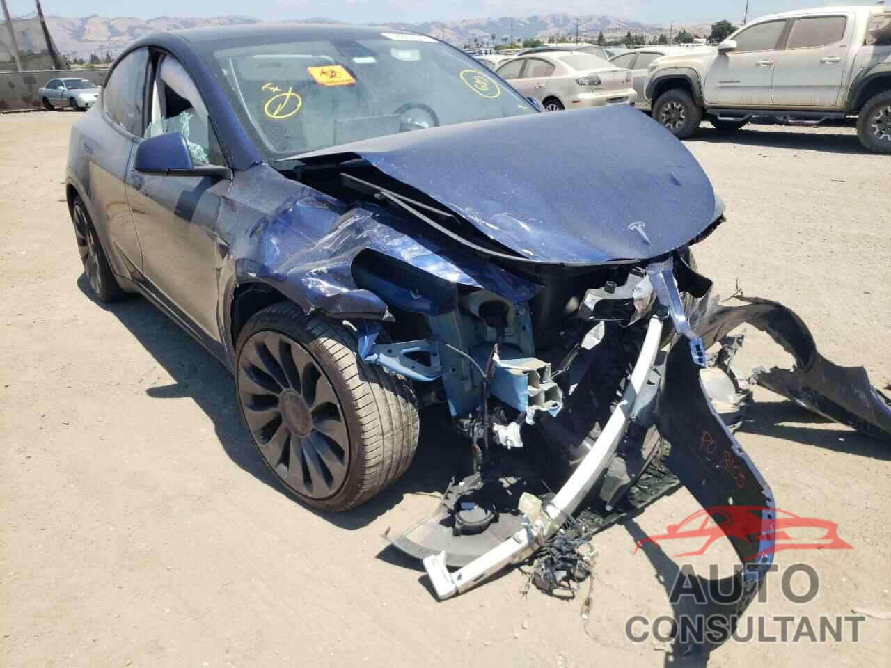 TESLA MODEL Y 2021 - 5YJYGDEF5MF134075