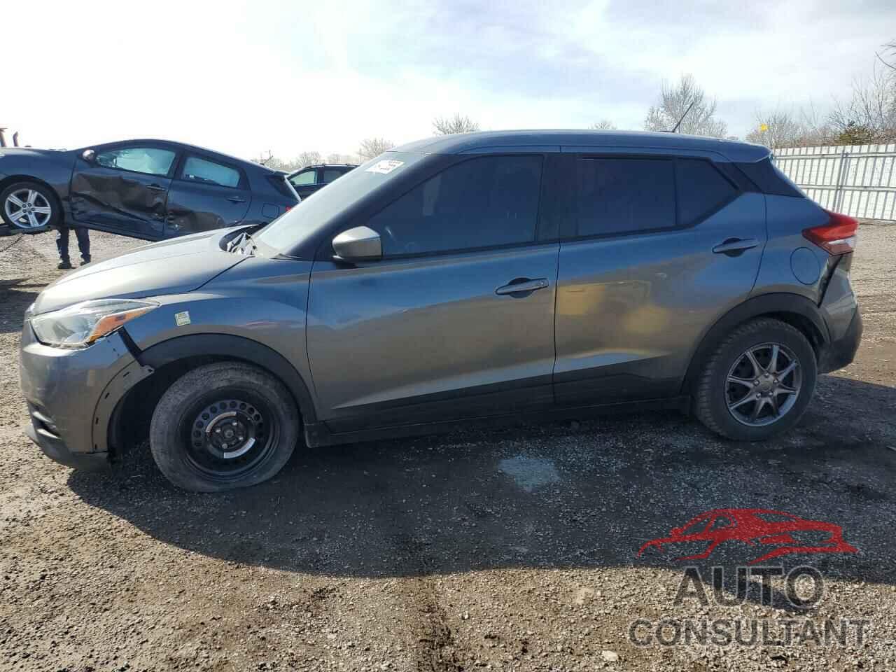 NISSAN KICKS 2018 - 3N1CP5CU3JL530572