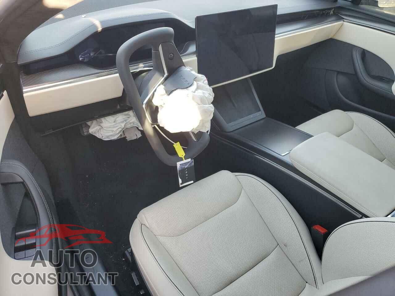 TESLA MODEL S 2022 - 5YJSA1E66NF467523