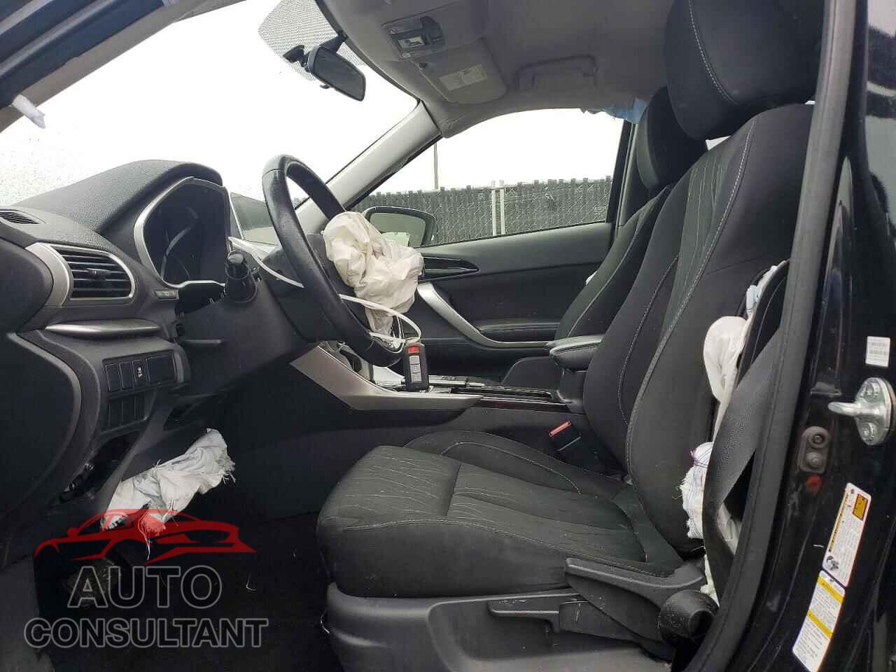 MITSUBISHI ECLIPSE 2018 - JA4AT5AA9JZ045574
