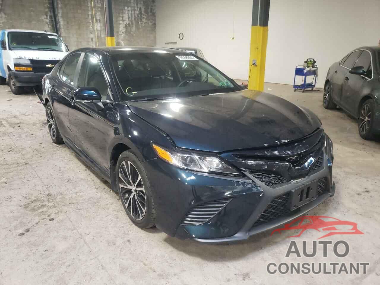 TOYOTA CAMRY 2018 - 4T1B11HK9JU618473