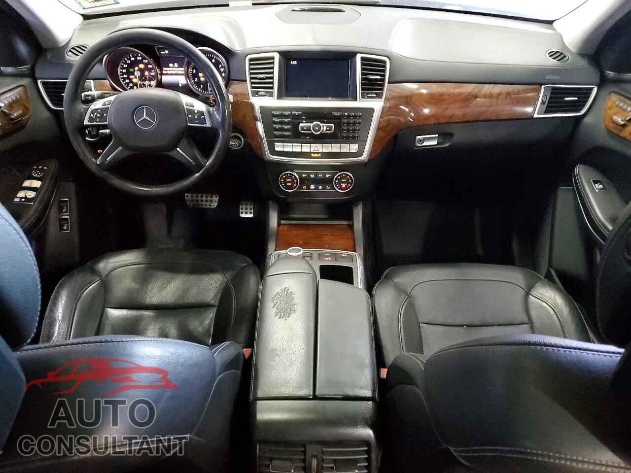 MERCEDES-BENZ GL-CLASS 2015 - 4JGDF7DEXFA453510