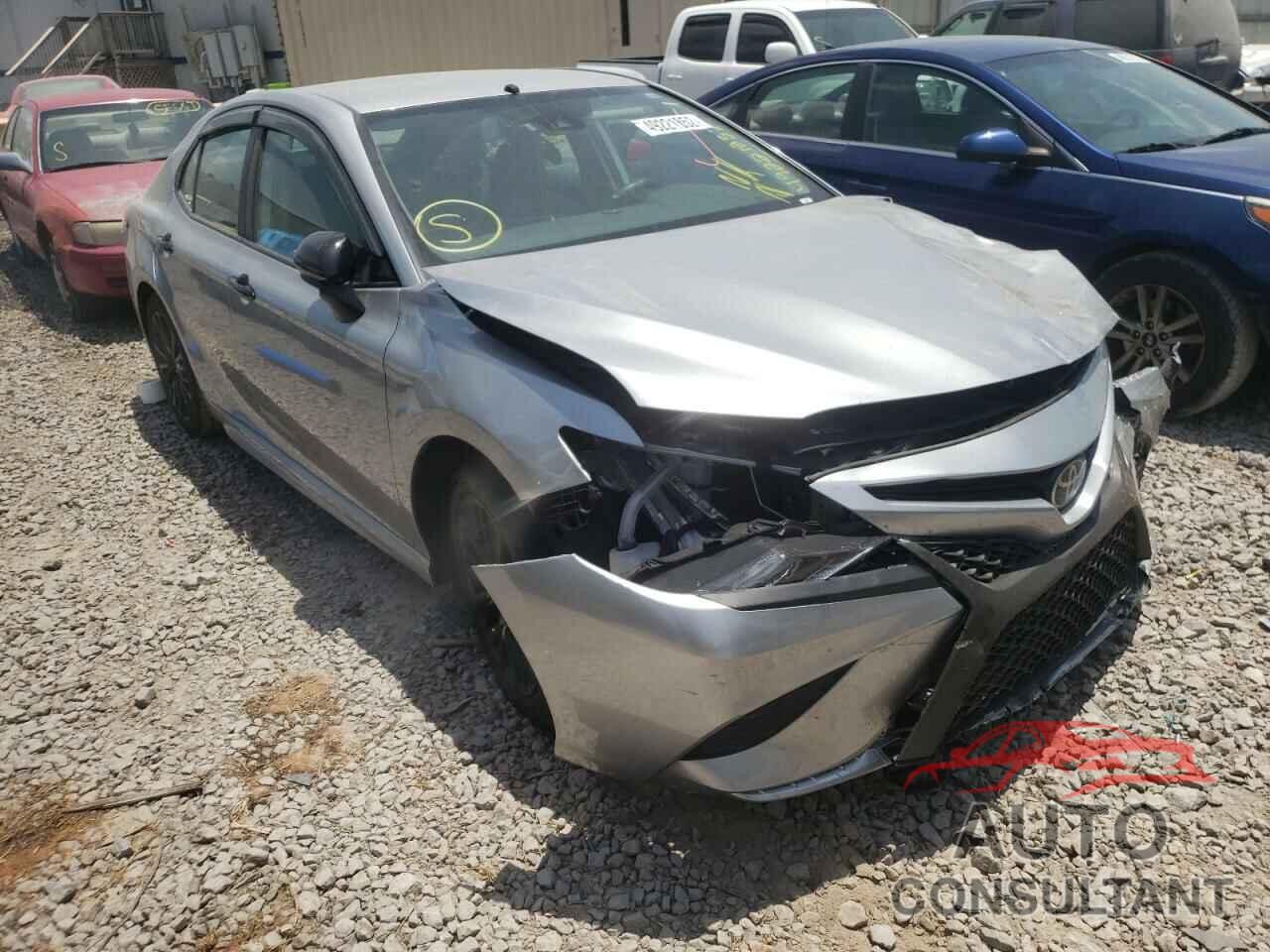 TOYOTA CAMRY 2020 - 4T1G11AK2LU387449
