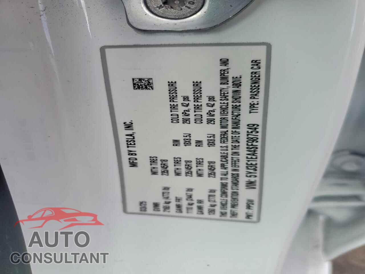 TESLA MODEL 3 2025 - 5YJ3E1EA4SF987549