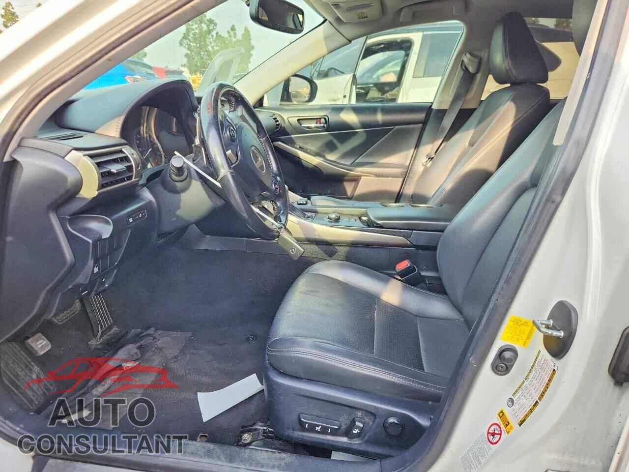 LEXUS IS 2016 - JTHBA1D28G5016756