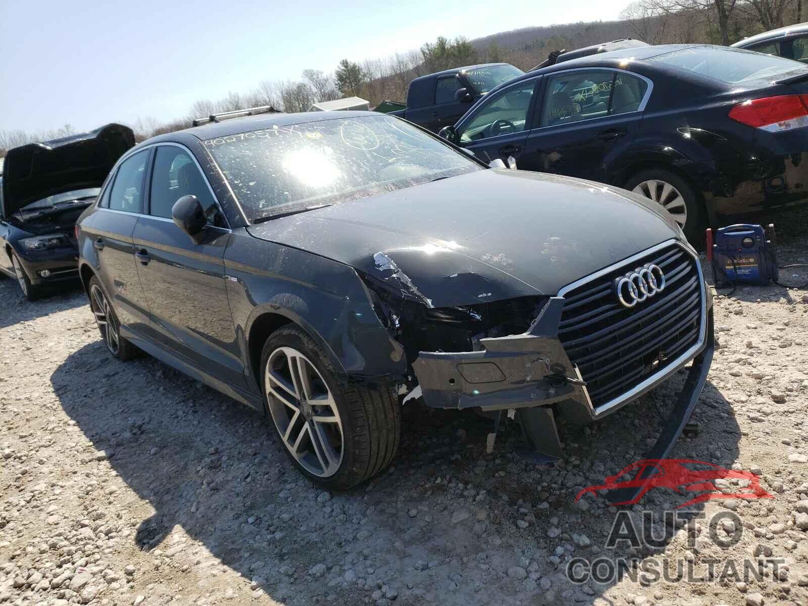 AUDI A3 2019 - WAUJEGFF4K1025830