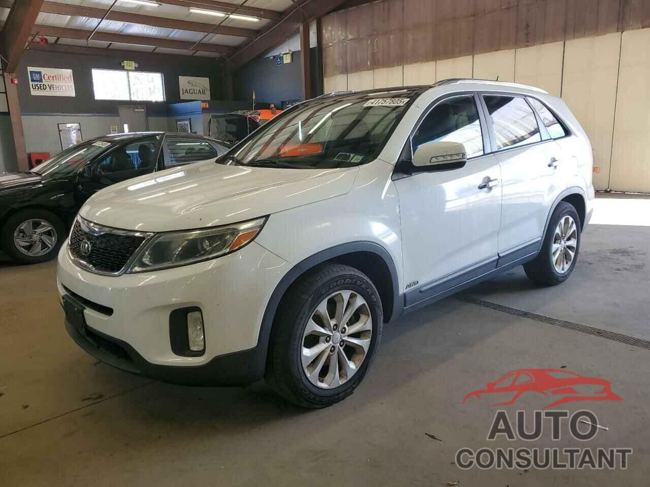 KIA SORENTO 2015 - 5XYKUDA78FG611493