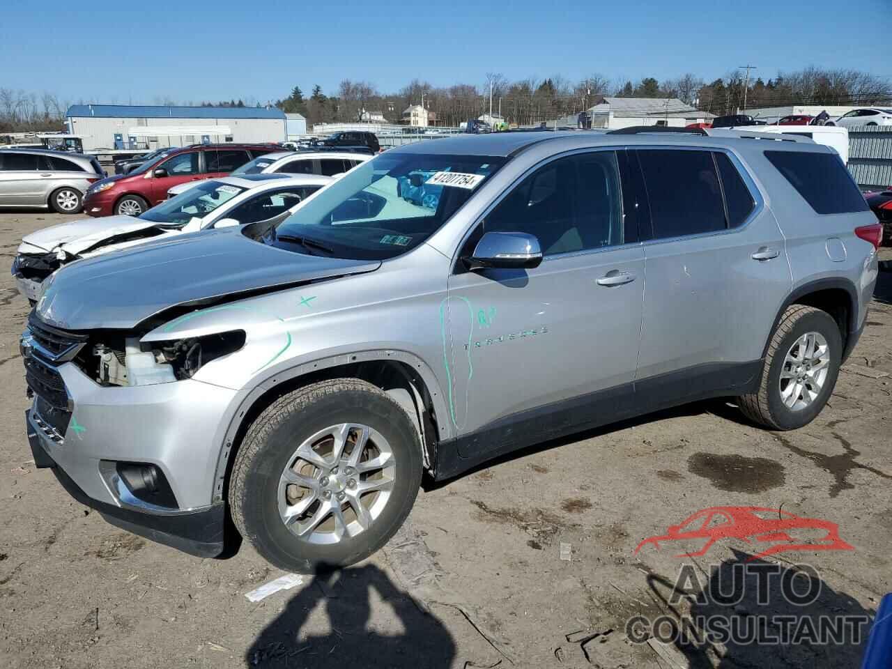 CHEVROLET TRAVERSE 2018 - 1GNEVGKW9JJ129679