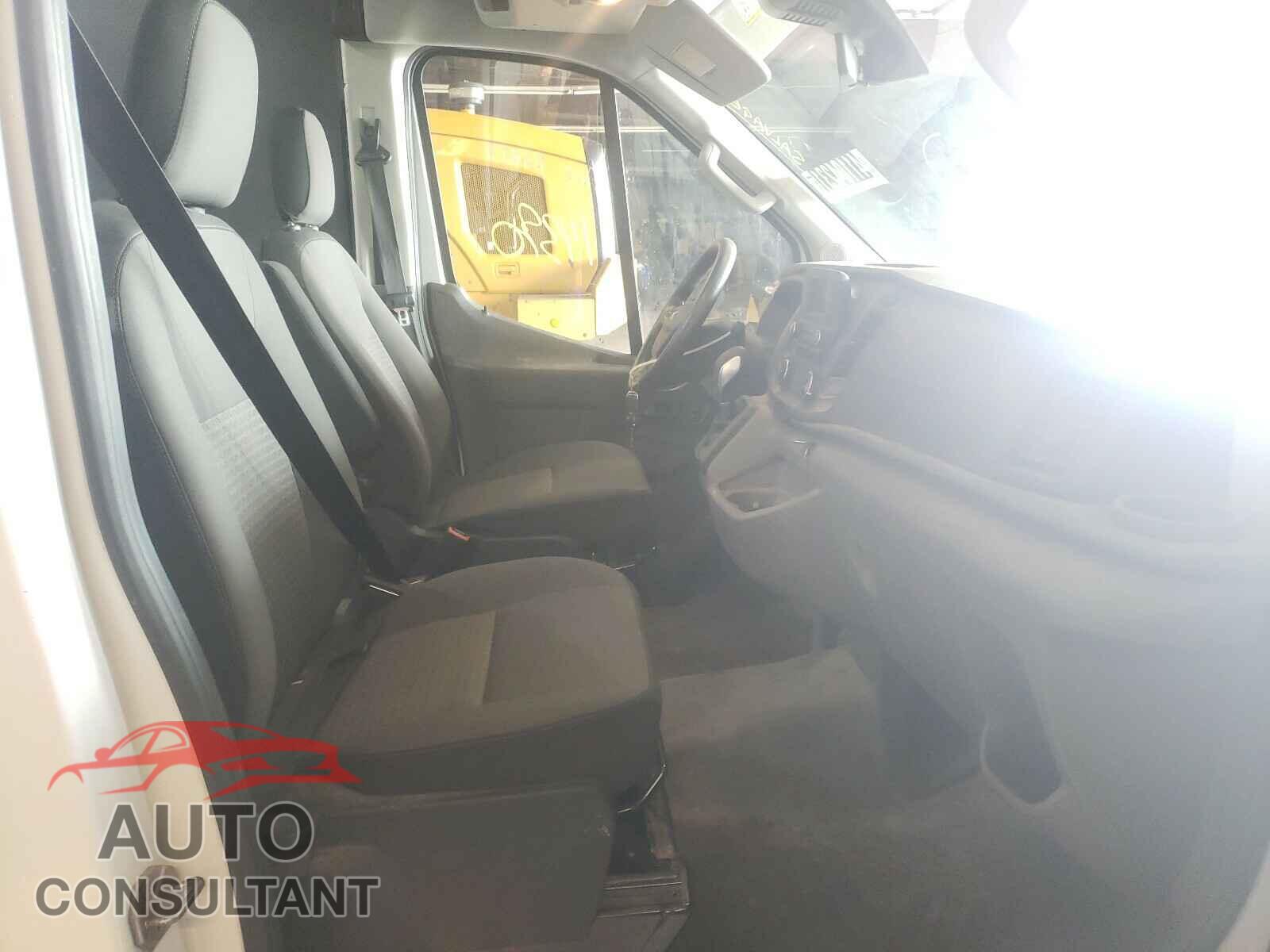 FORD TRANSIT CO 2020 - 1FTBR2C82LKA31254