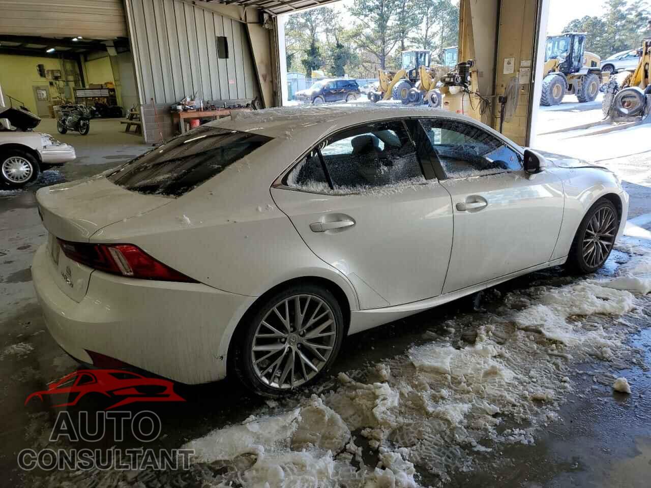 LEXUS IS 2015 - JTHCF1D27F5027574