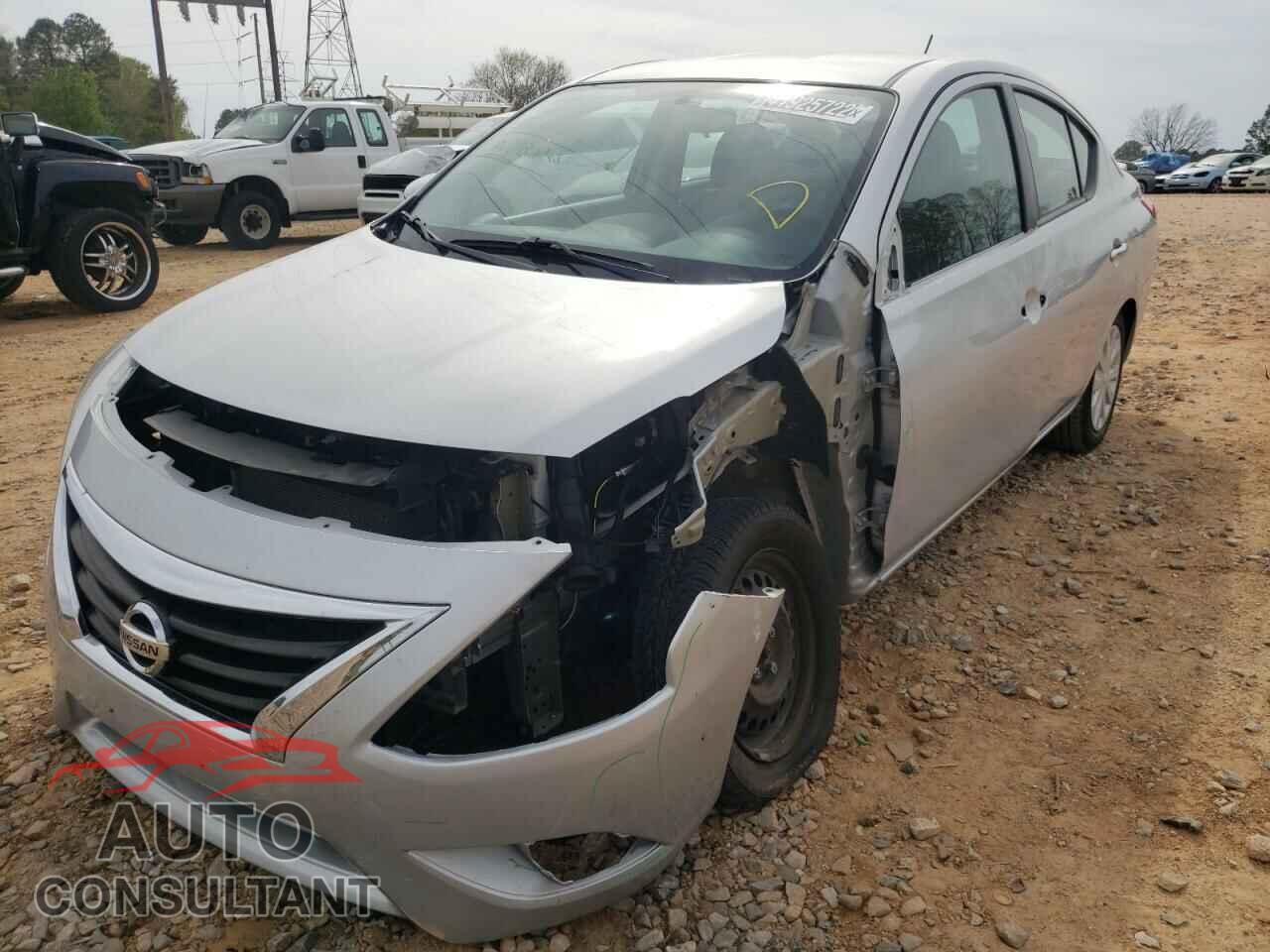 NISSAN VERSA 2019 - 3N1CN7AP3KL857358