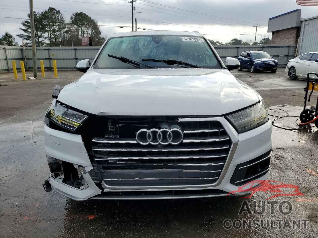 AUDI Q7 2018 - WA1LHAF77JD032643