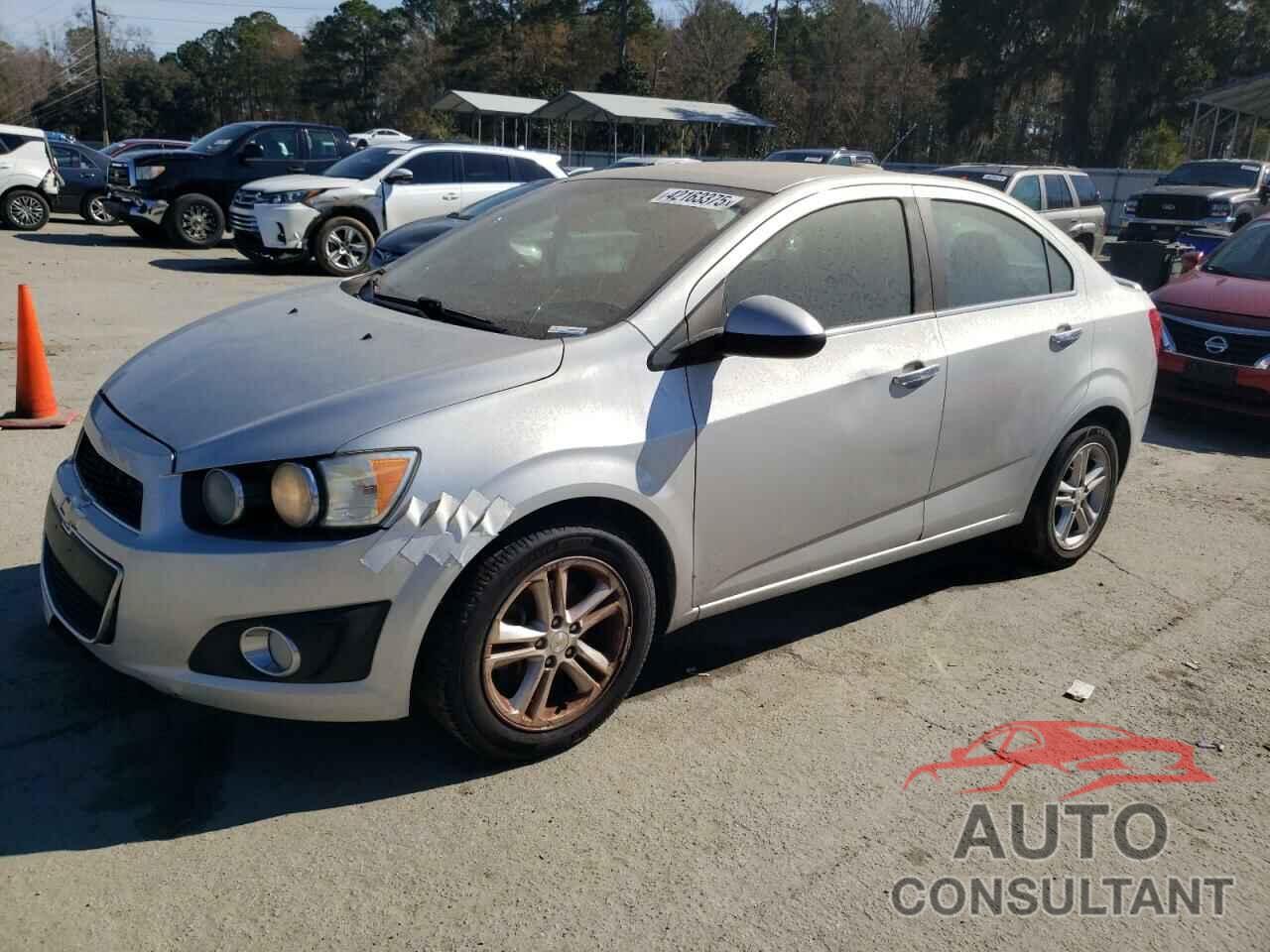 CHEVROLET SONIC 2015 - 1G1JE5SB9F4145727