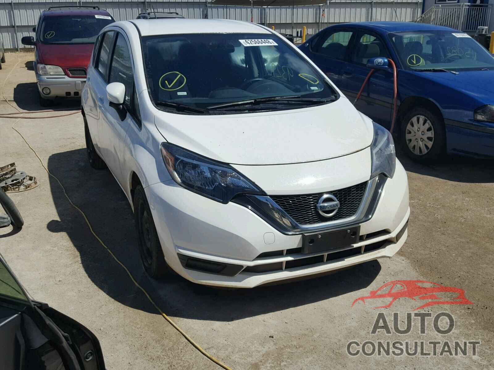 NISSAN VERSA 2018 - 3N1CE2CP3JL352175