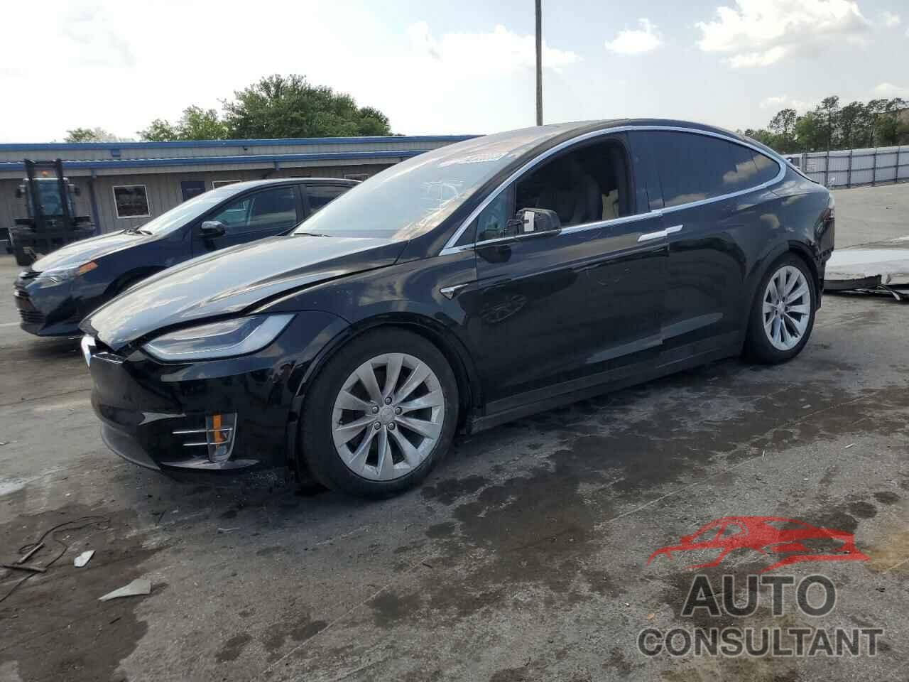 TESLA MODEL X 2021 - 5YJXCBE2XMF324558