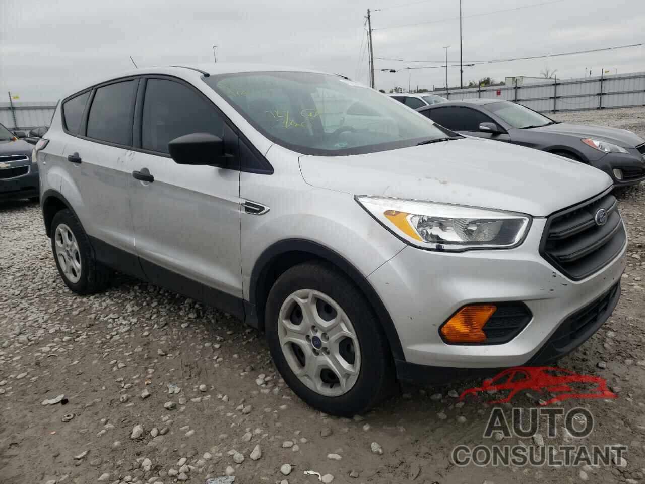 FORD ESCAPE 2017 - 1FMCU0F7XHUD76324