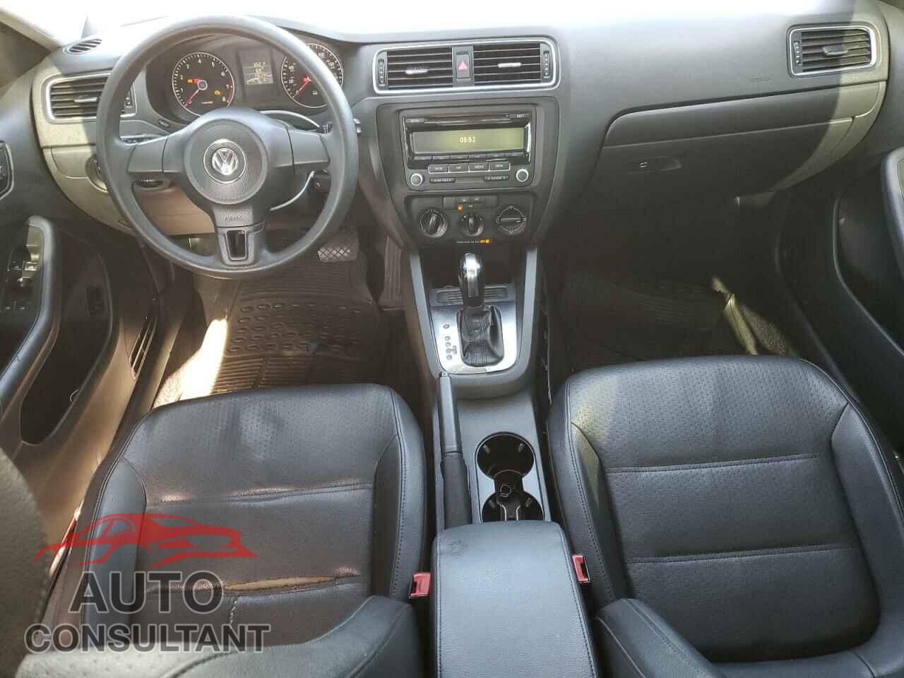 VOLKSWAGEN JETTA 2014 - 3VWD17AJ2EM247357