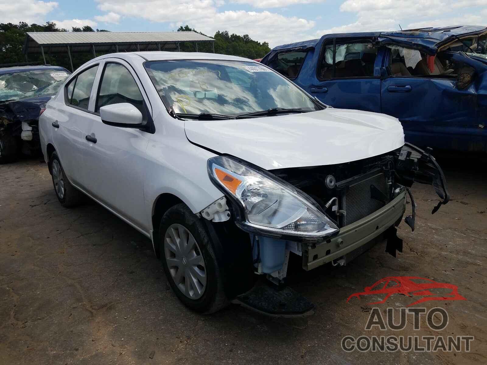 NISSAN VERSA 2018 - 3N1CN7AP5JL804997