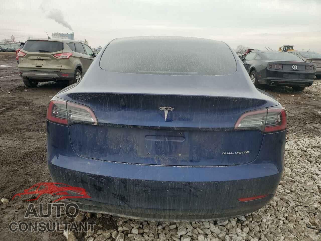 TESLA MODEL 3 2018 - 5YJ3E1EBXJF092039