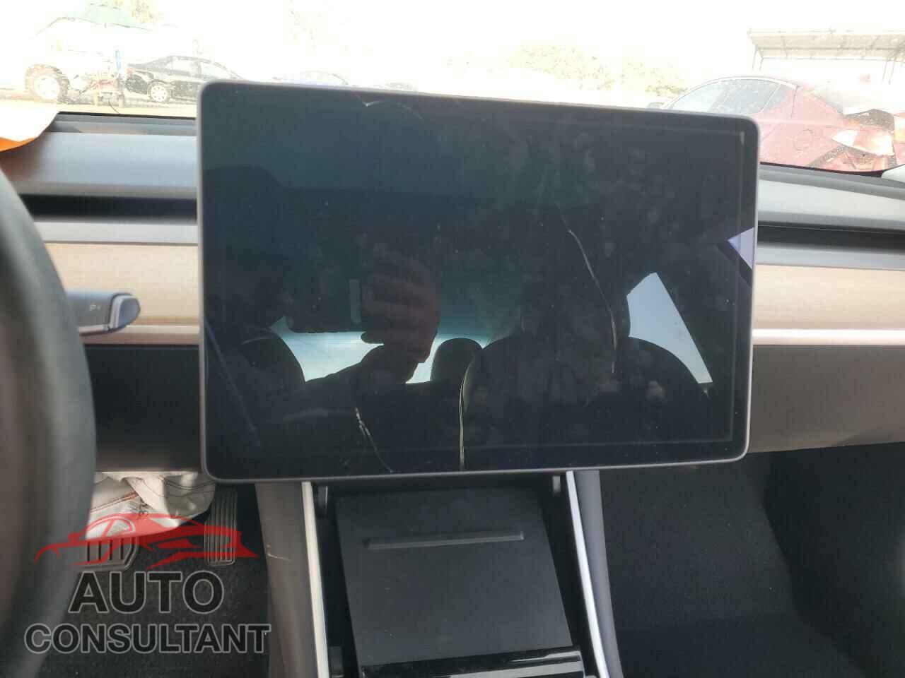 TESLA MODEL 3 2020 - 5YJ3E1EA3LF633524