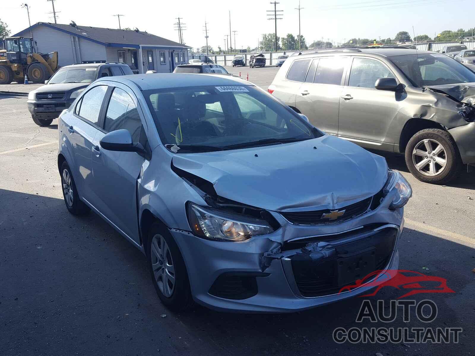 CHEVROLET SONIC 2017 - 1G1JB5SH3H4142953