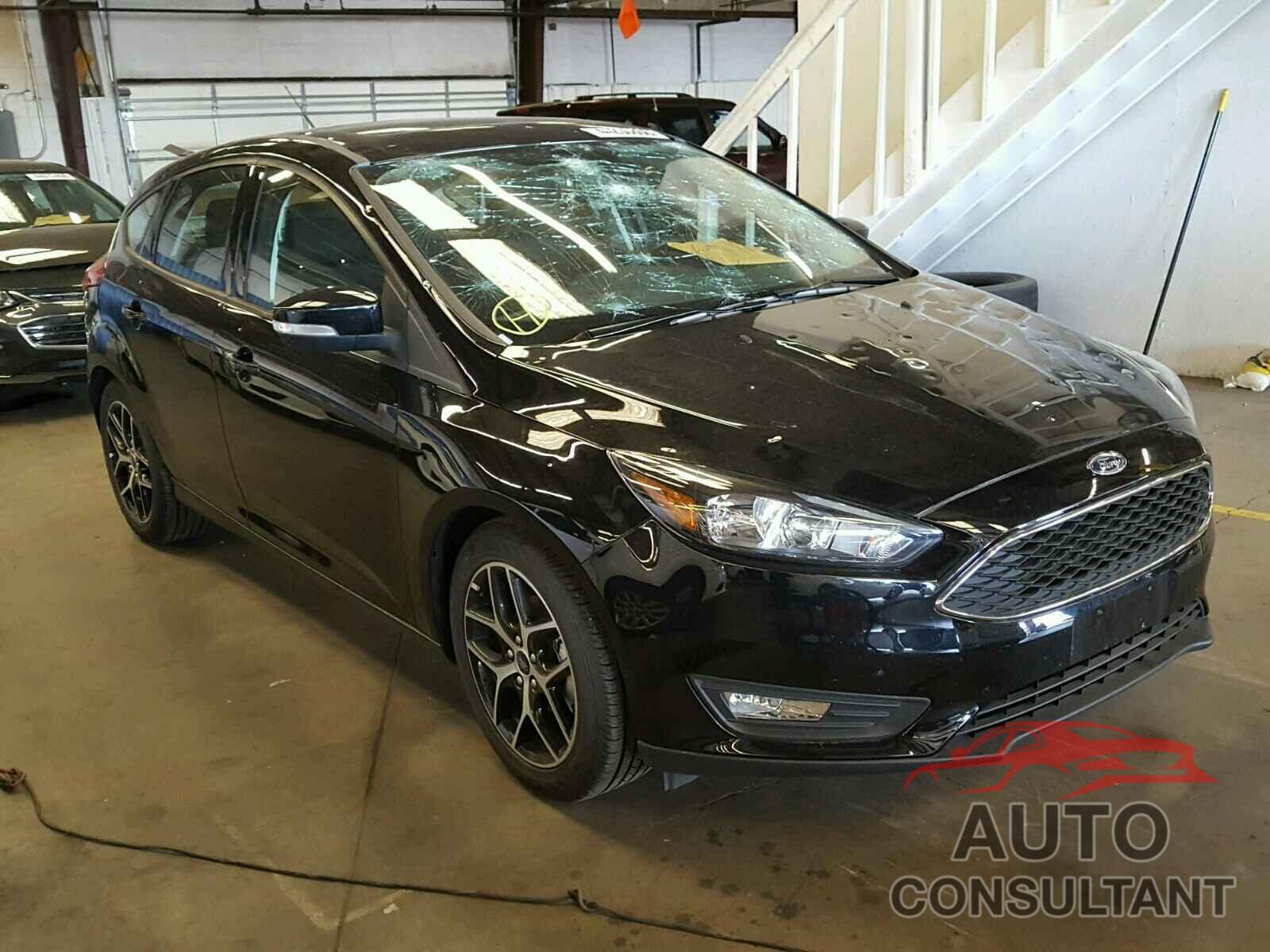 FORD FOCUS 2018 - 1FADP3M25JL314579
