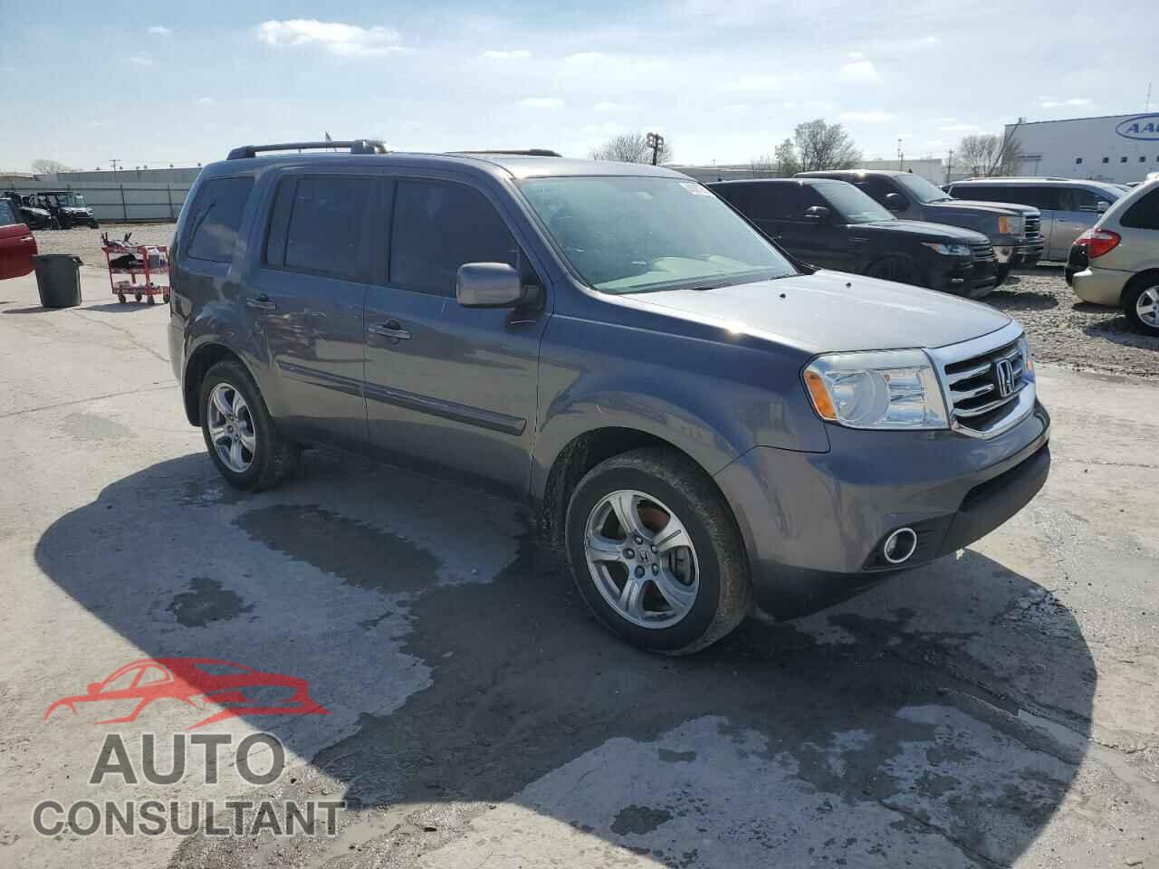 HONDA PILOT 2015 - 5FNYF4H5XFB014569