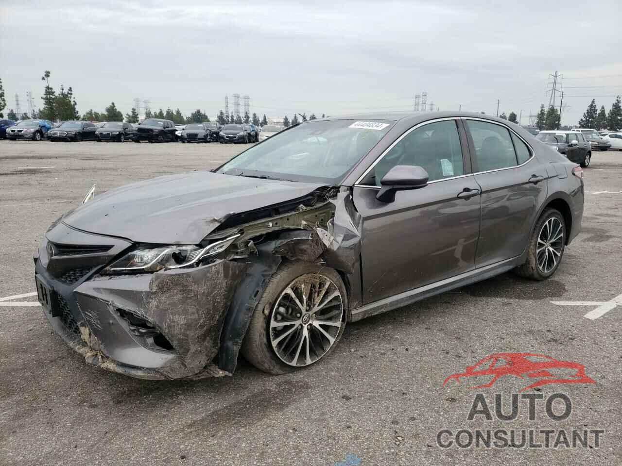 TOYOTA CAMRY 2018 - 4T1B11HK6JU616681