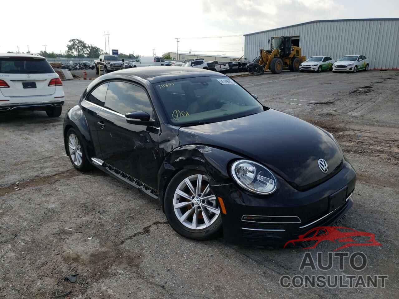 VOLKSWAGEN BEETLE 2019 - 3VWJD7AT9KM711851