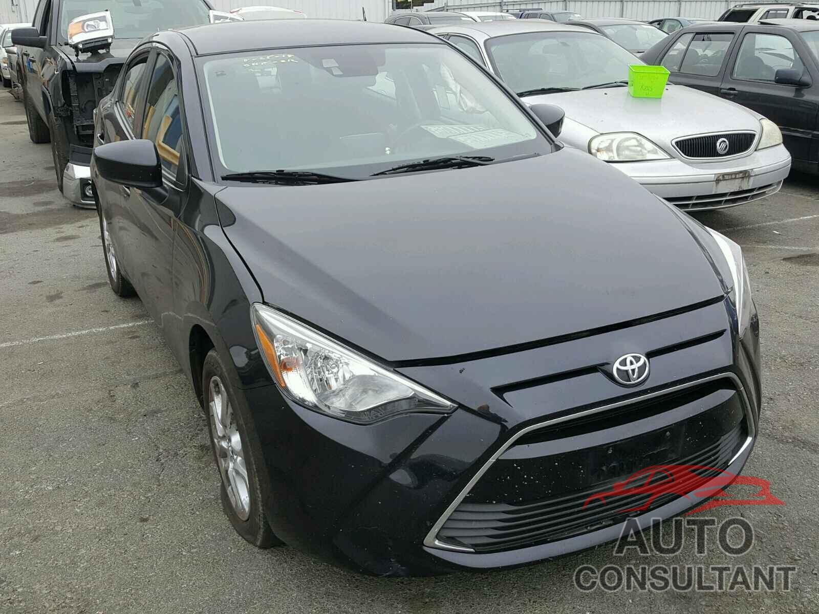 TOYOTA YARIS 2017 - 3MYDLBYV3HY188391