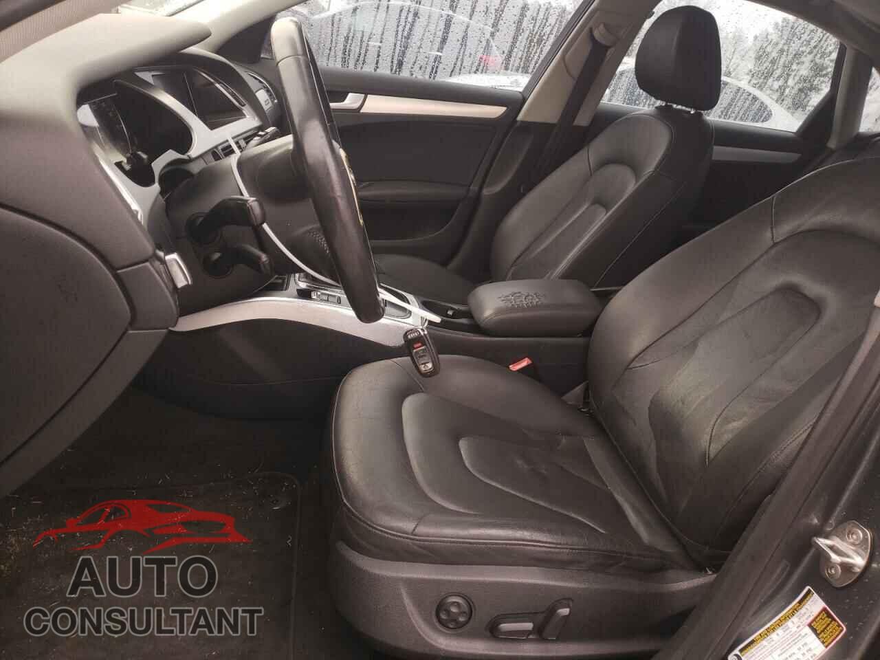 AUDI A4 2012 - WAUBFAFL0CA119578