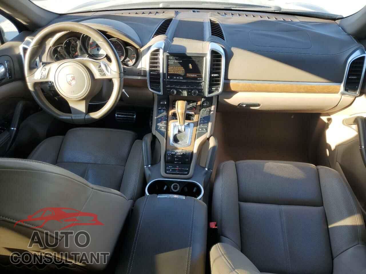PORSCHE CAYENNE 2011 - WP1AB2A2XBLA49894