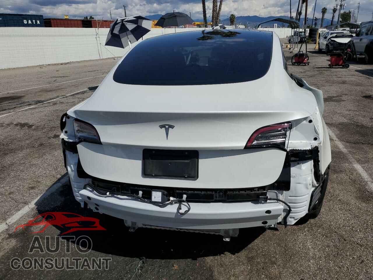 TESLA MODEL 3 2022 - 5YJ3E1EA4NF359320