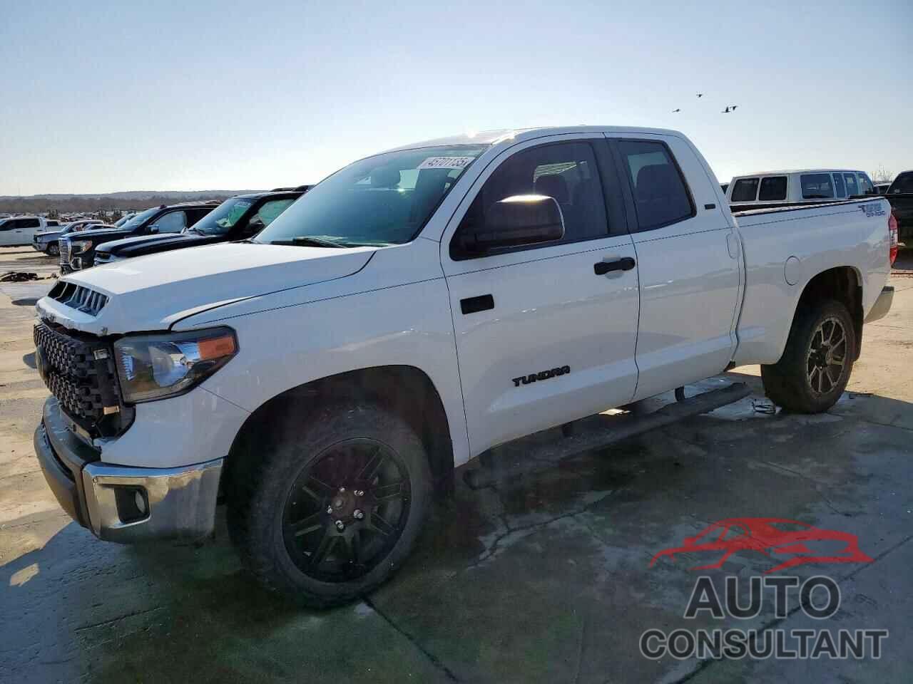 TOYOTA TUNDRA 2020 - 5TFRY5F15LX264792