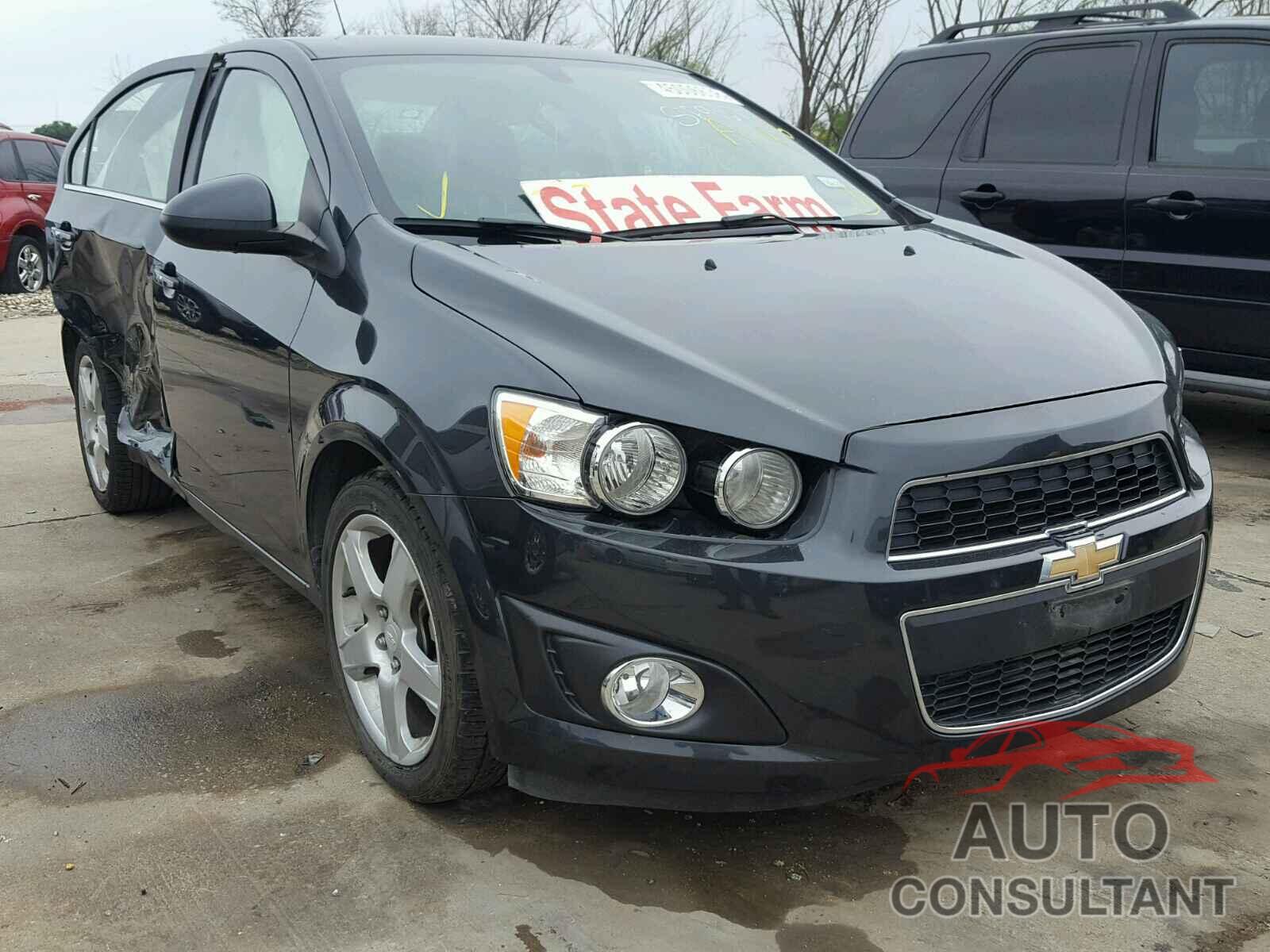 CHEVROLET SONIC 2015 - 1G1JE5SB3F4189948