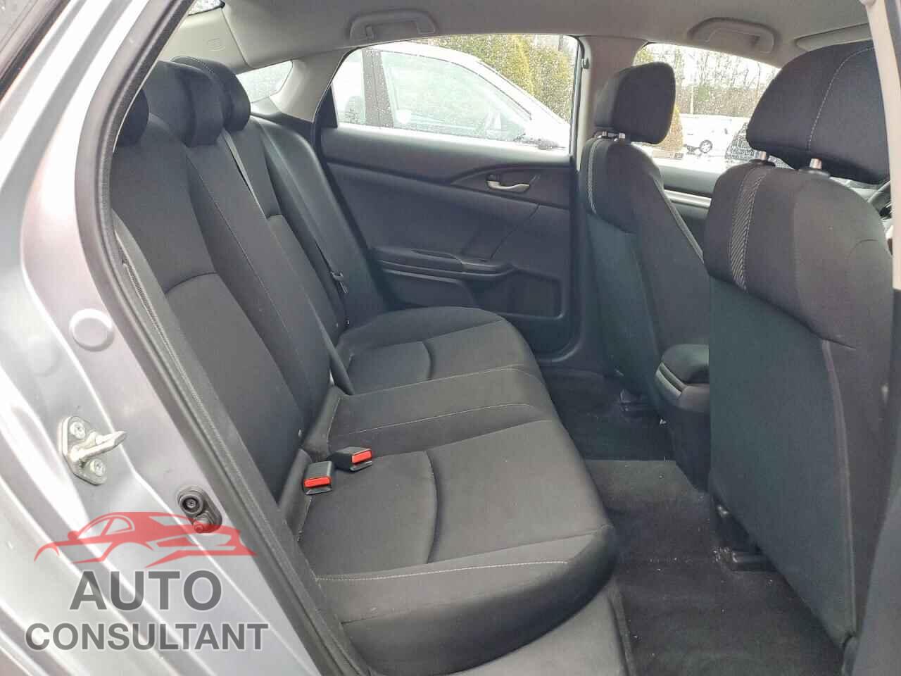 HONDA CIVIC 2018 - 2HGFC2F57JH577963