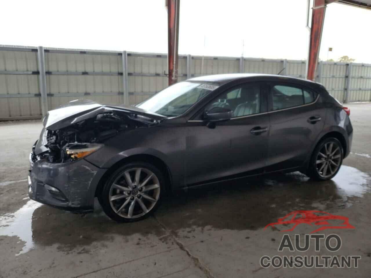 MAZDA 3 2018 - 3MZBN1L36JM198455