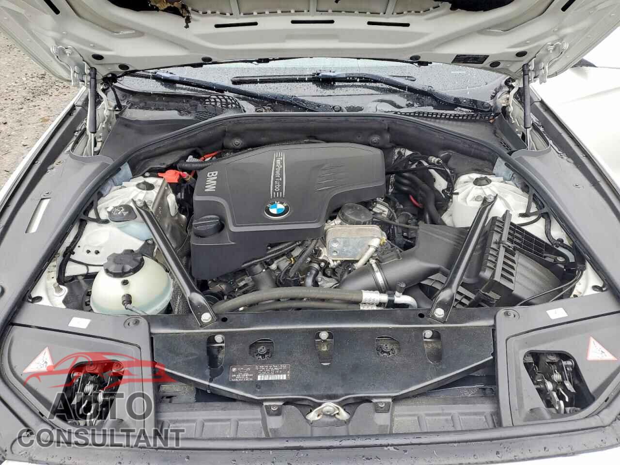 BMW 5 SERIES 2013 - WBAXG5C59DDY34357