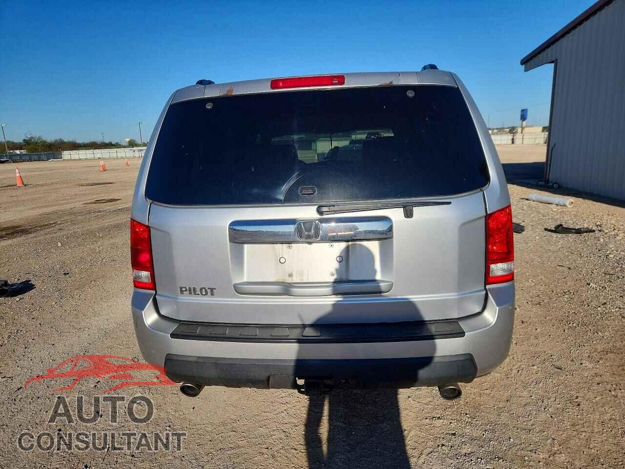 HONDA PILOT 2011 - 5FNYF3H5XBB018481